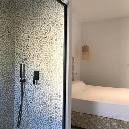 Frontline Villa, Five Star Deluxe Кампелло