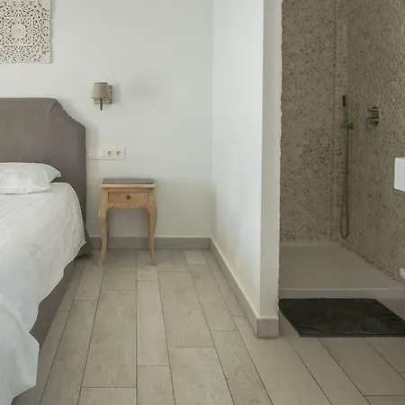 Вилла Frontline Villa, Five Star Deluxe *