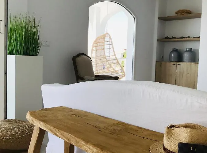 Frontline Villa, Five Star Deluxe וילה *