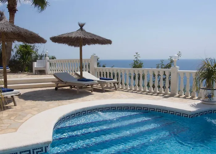 Frontline Villa, Five Star Deluxe וילה *