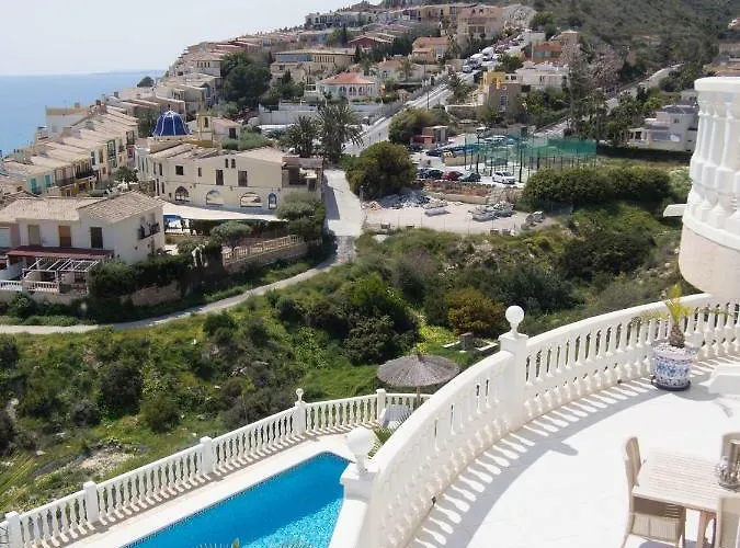 Frontline Villa, Five Star Deluxe Villa *