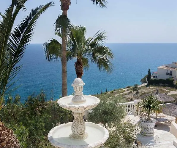 Frontline Villa, Five Star Deluxe Villa *